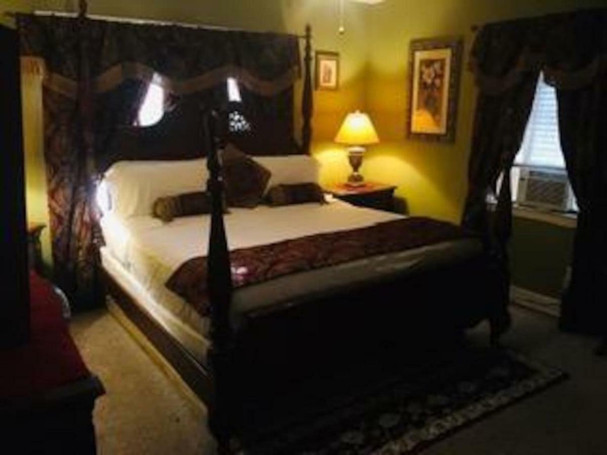 Best Deal In Town! Entire 1 Bedroom Apartment 59 Montgomery Kültér fotó